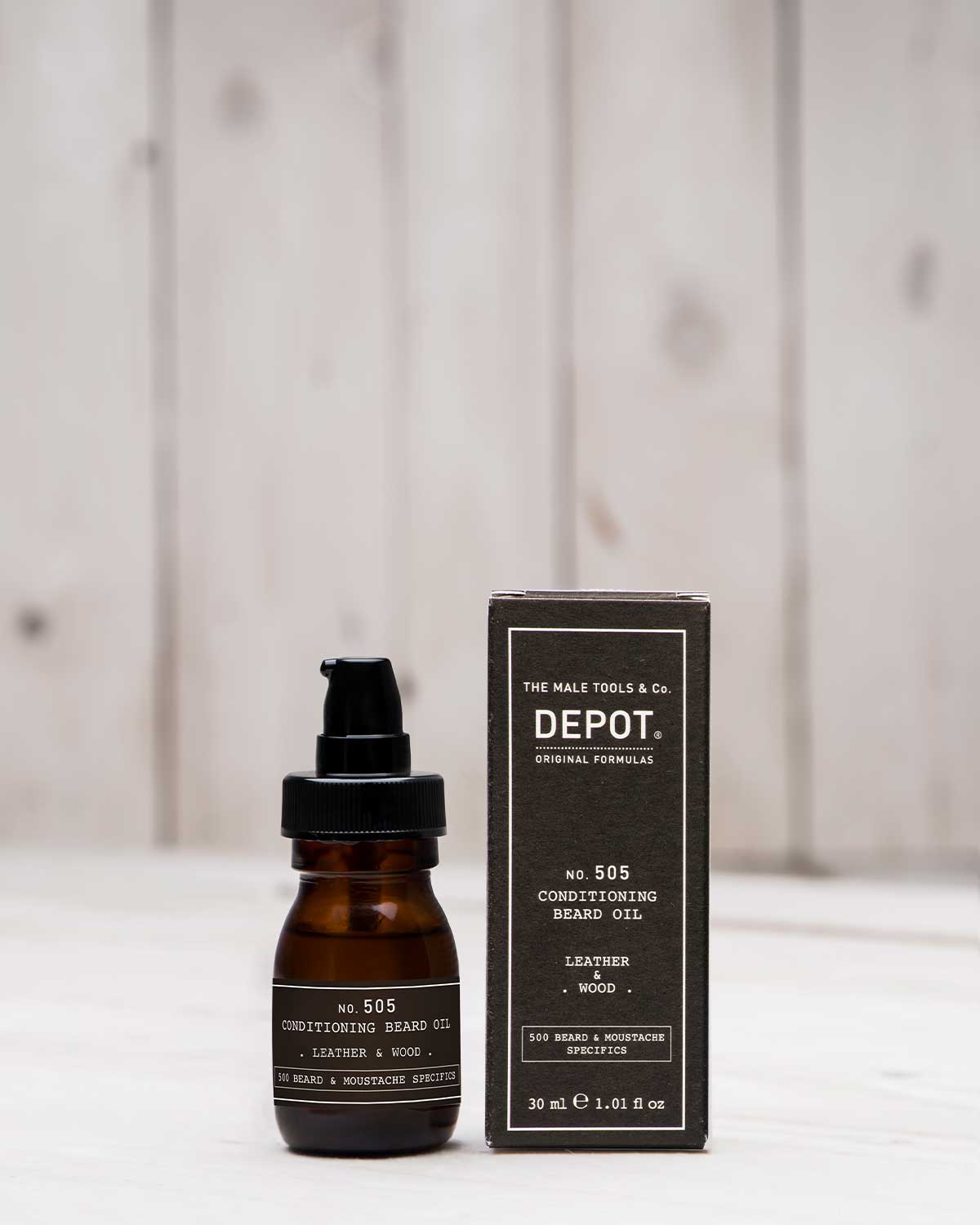 depot-conditioning-beard-oil-leather-wood-art